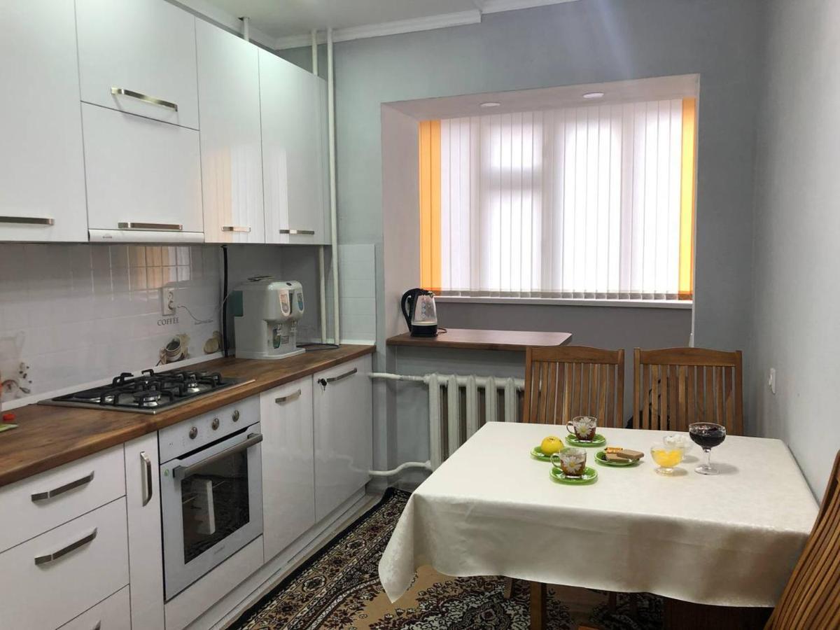 Downtown Homestay Bishkek Exterior photo