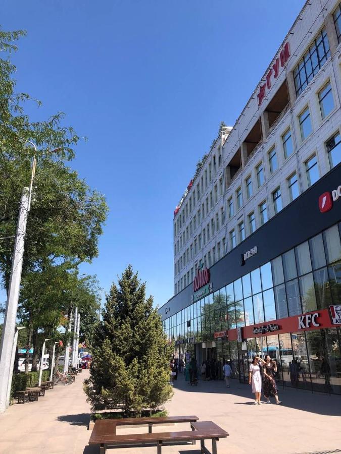 Downtown Homestay Bishkek Exterior photo