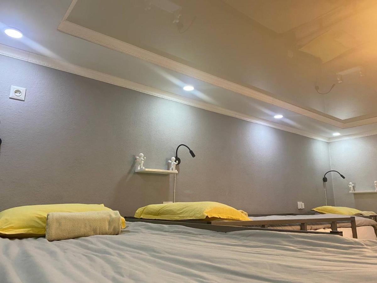 Downtown Homestay Bishkek Exterior photo